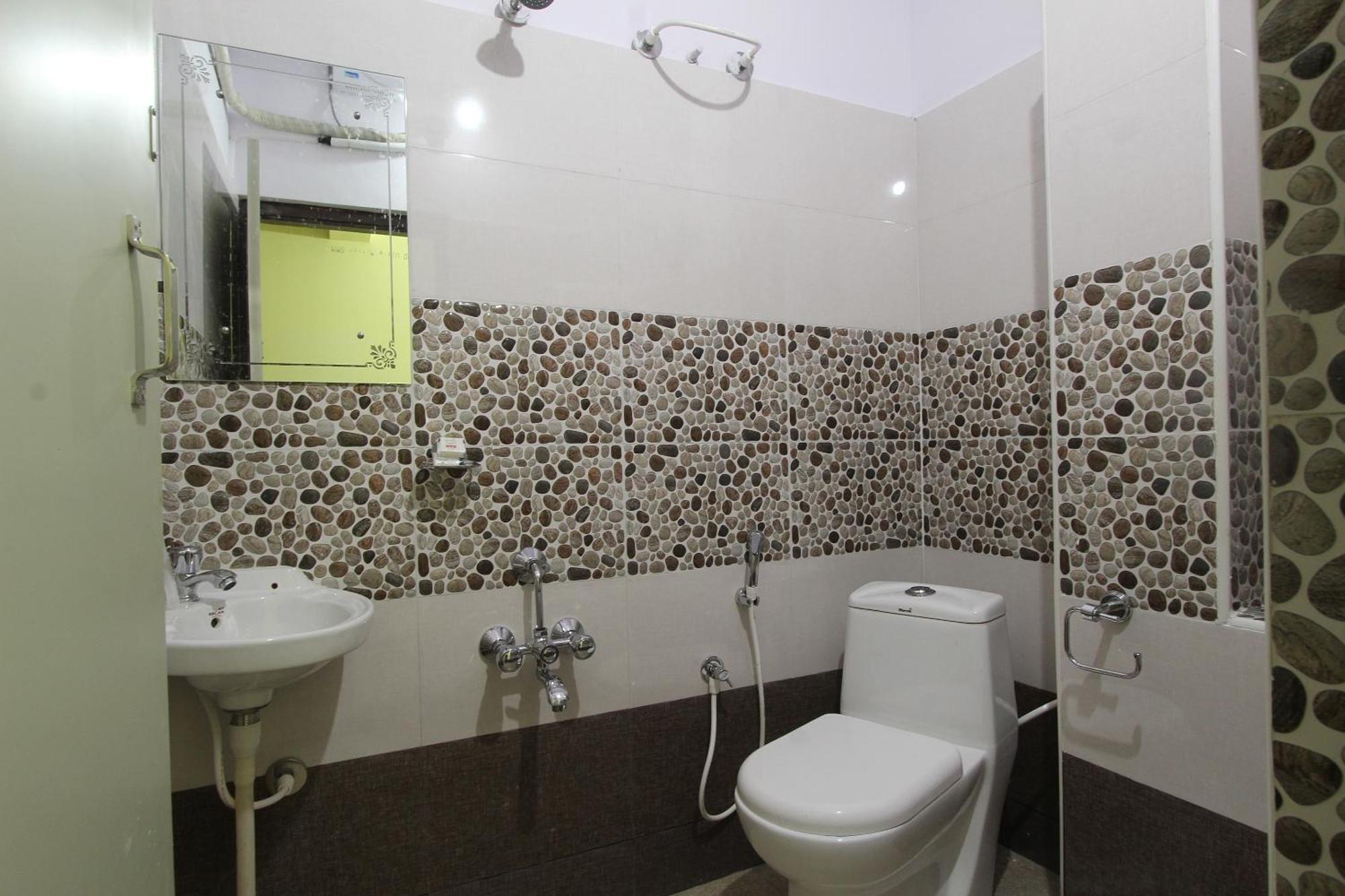 Hotel O V R Residency Near Sri Amruth Chithra Mandira Бангалор Экстерьер фото