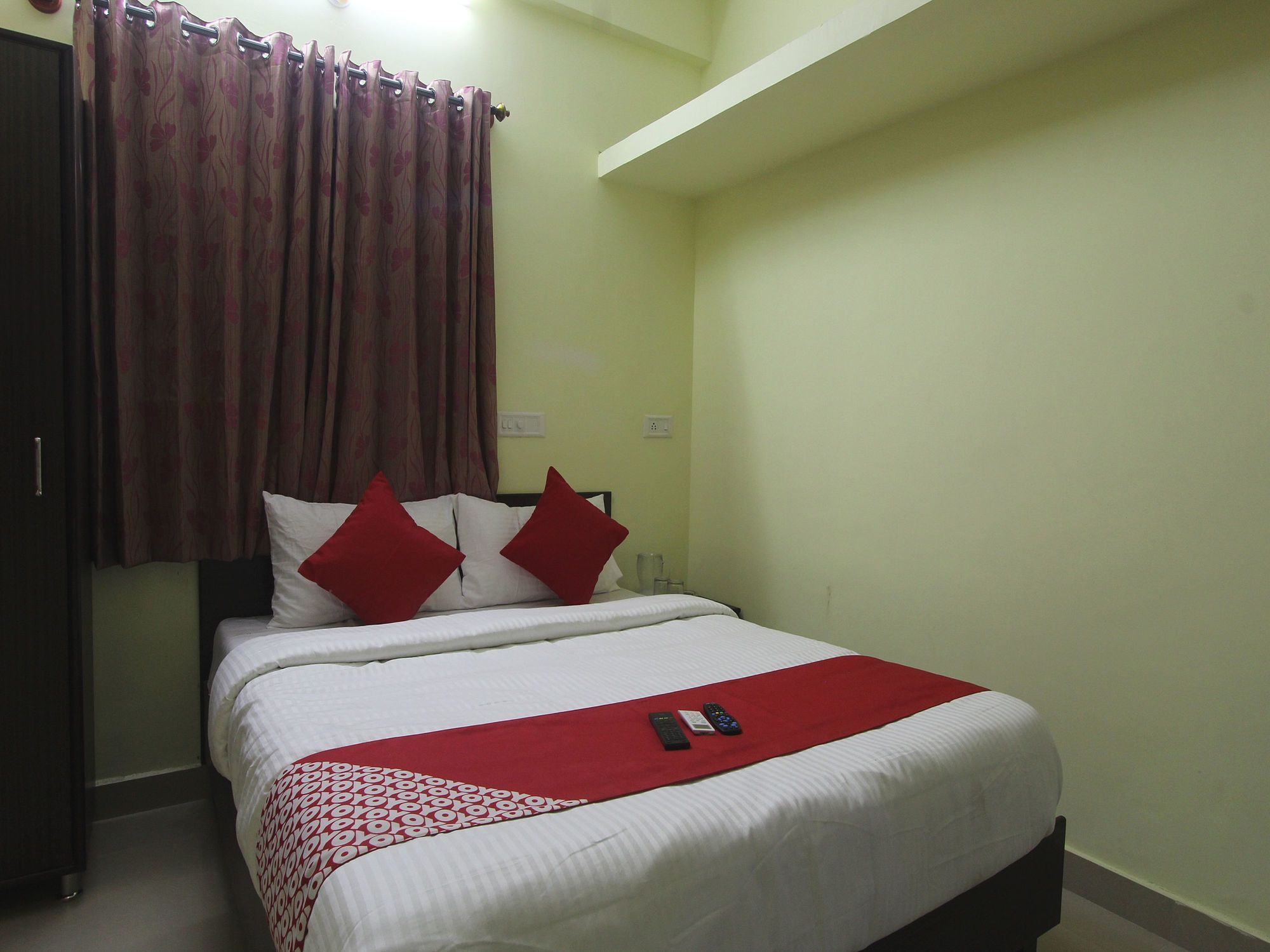 Hotel O V R Residency Near Sri Amruth Chithra Mandira Бангалор Экстерьер фото